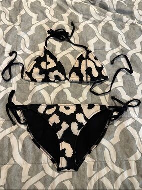 triangl swimwear Black and Cream Leopard Print Triangle Bikini